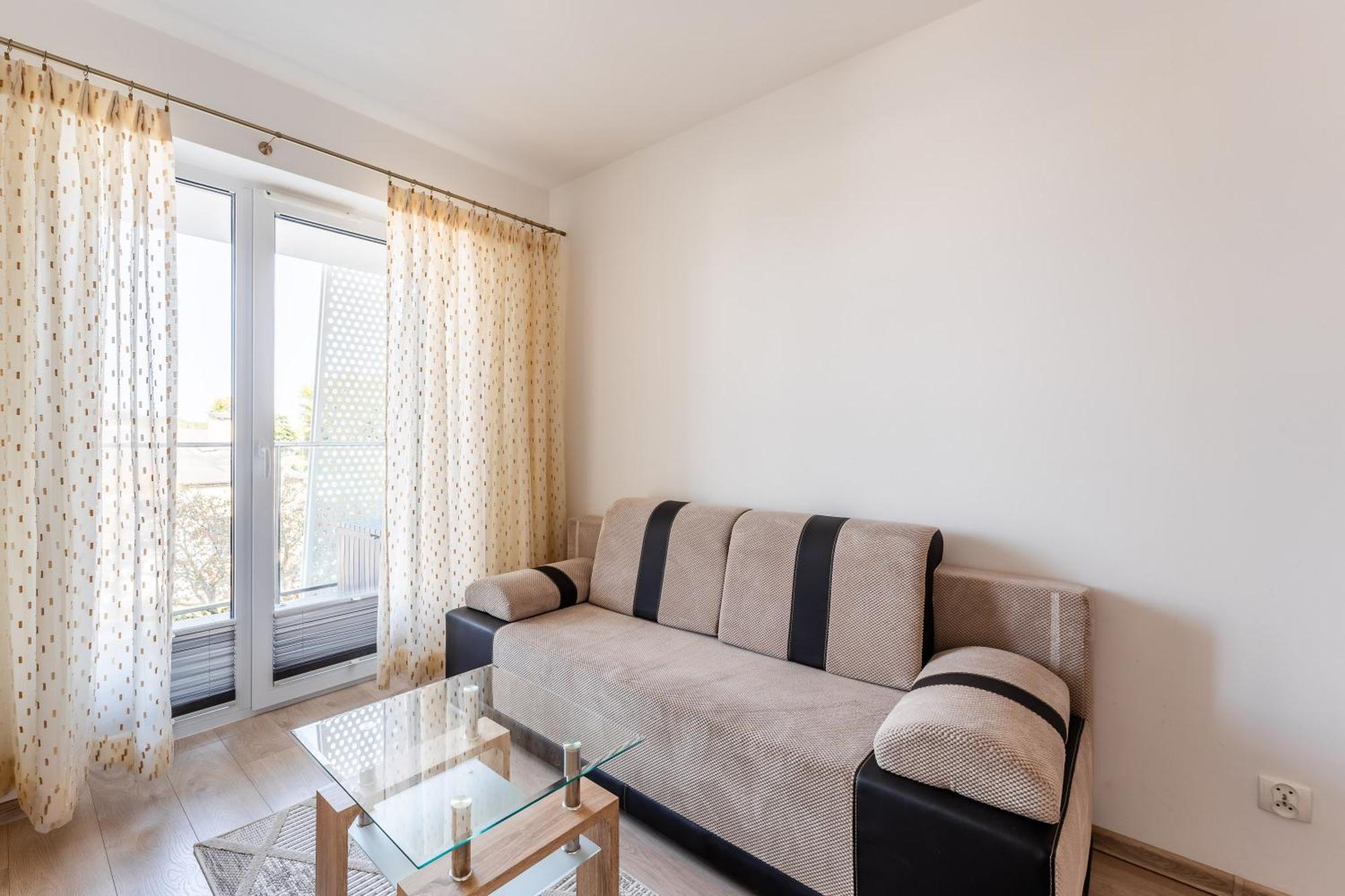 Apartment Baltycka 6a *
